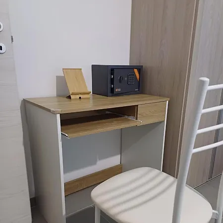 A Casa Di Ester 3* Passo Corese